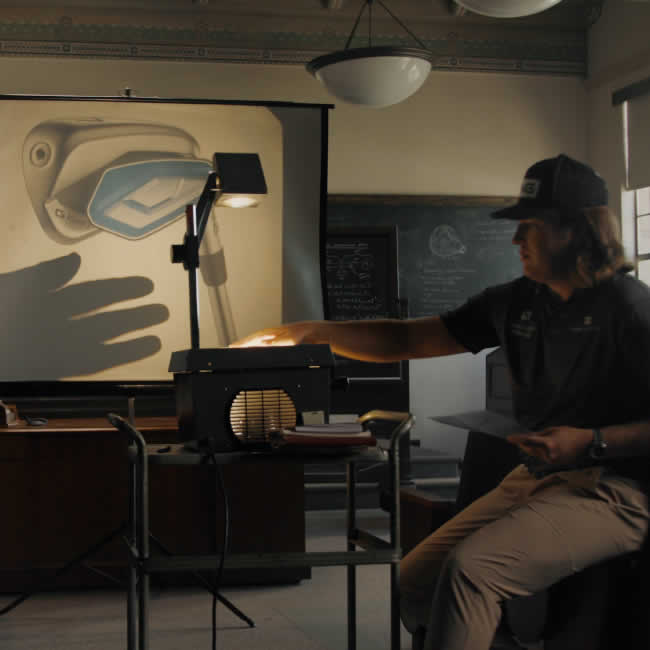 G440 iron projected on screen